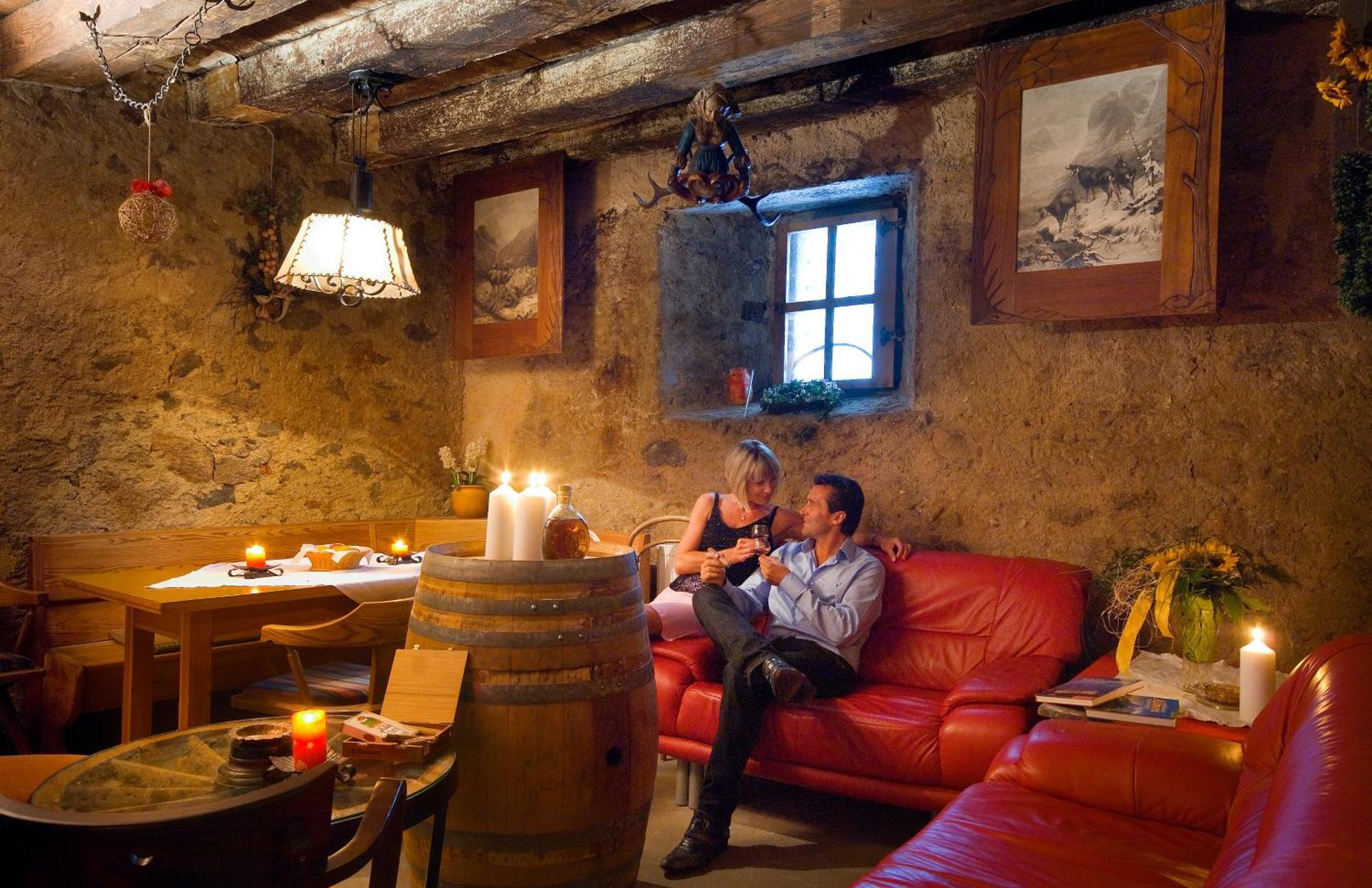 Hotel Gassenwirt Chienes Bagian luar foto