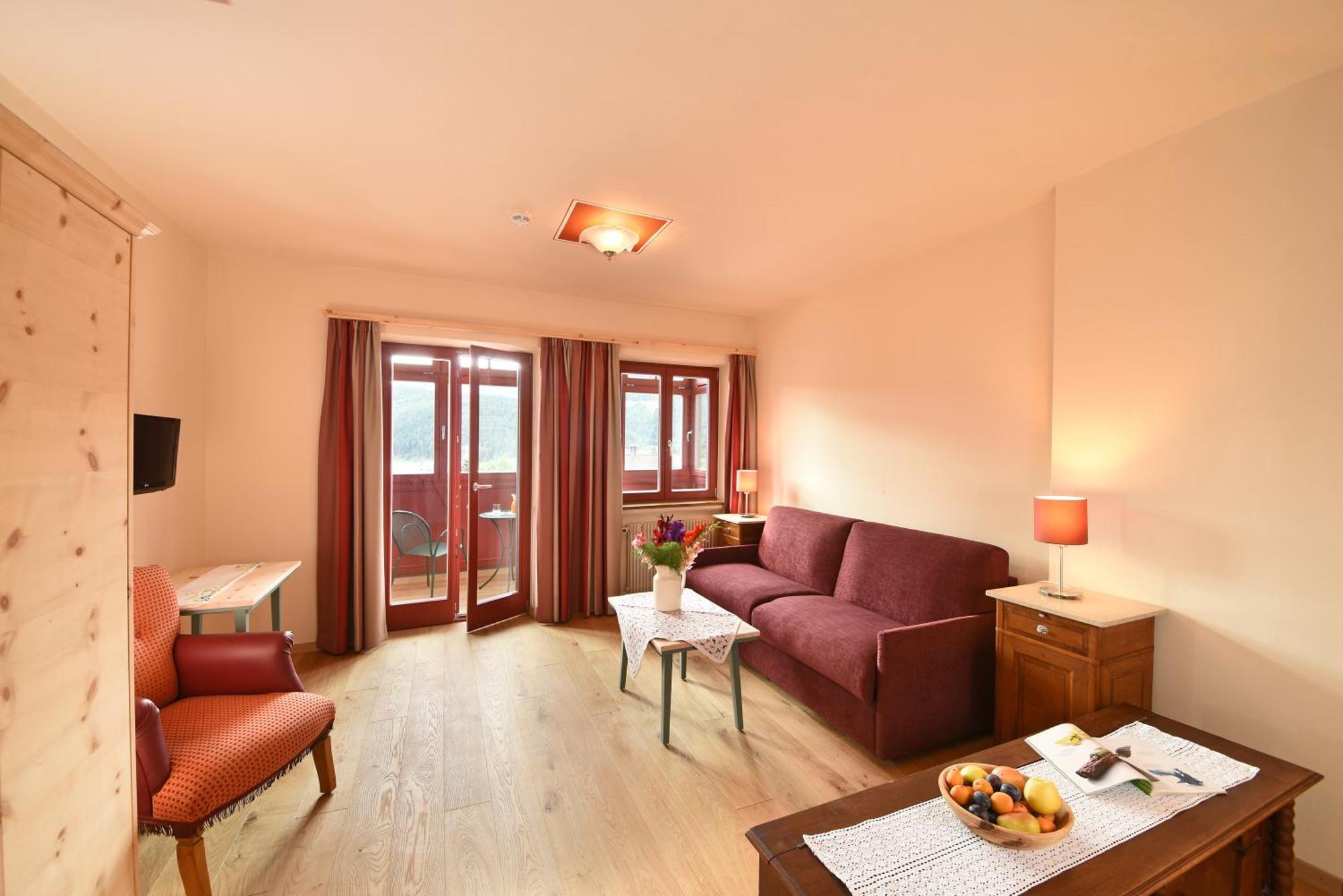 Hotel Gassenwirt Chienes Bagian luar foto