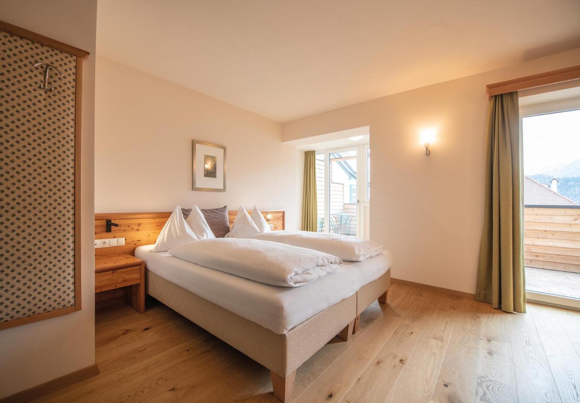 Hotel Gassenwirt Chienes Bagian luar foto