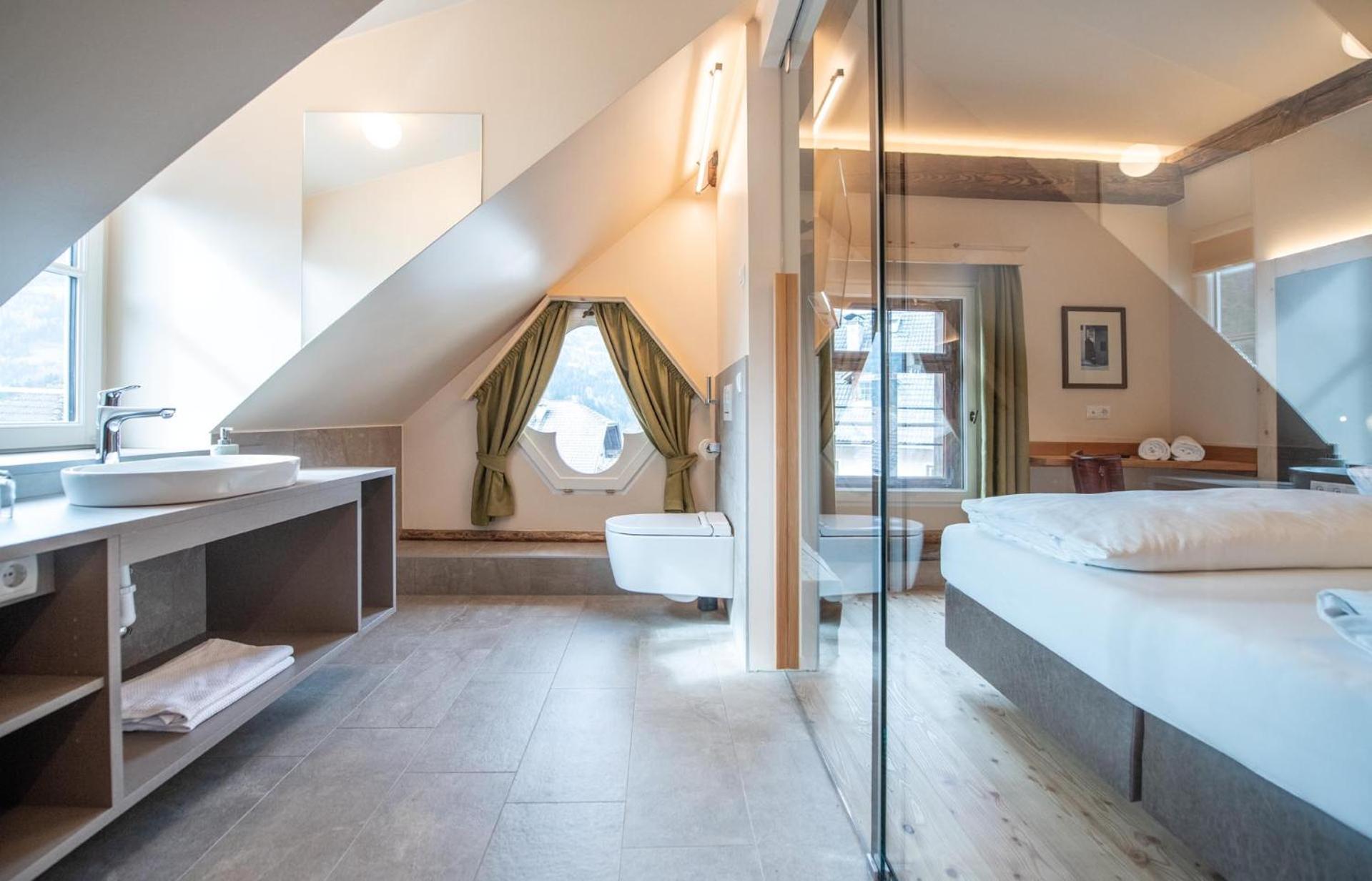 Hotel Gassenwirt Chienes Bagian luar foto