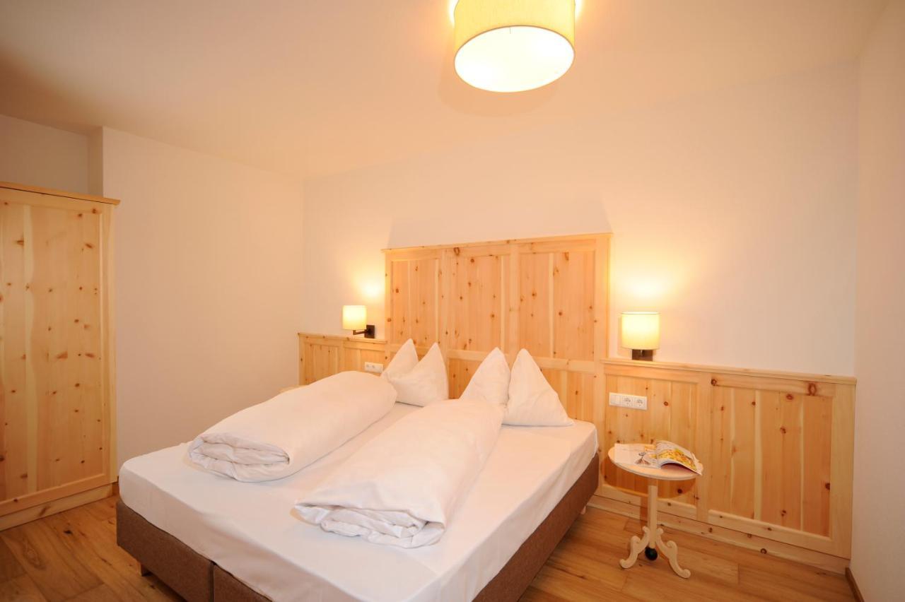 Hotel Gassenwirt Chienes Bagian luar foto